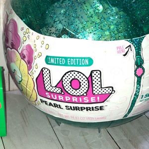 L.O.L. Surprise pearl surprise